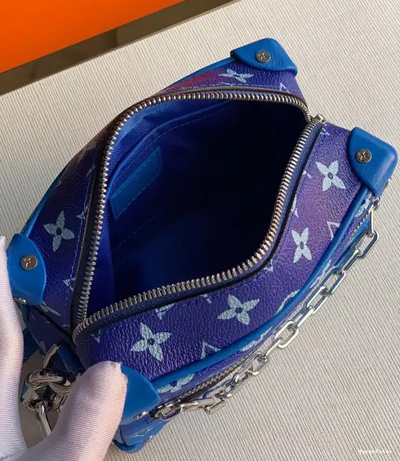 SOFT LOUIS VUITTON TRUNK 0611